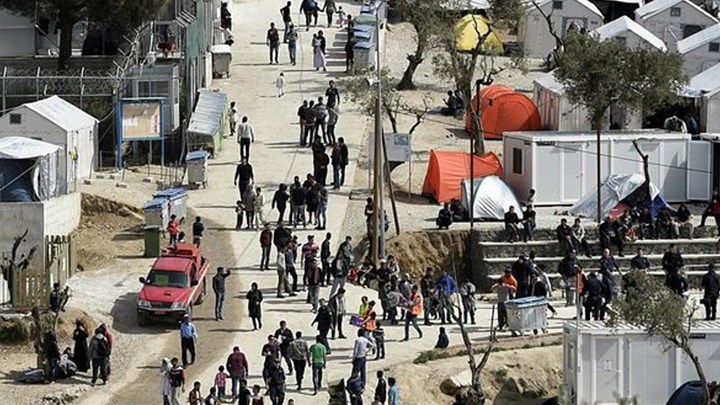 Μετανάστες υπό την επήρεια αλκοόλ επιτέθηκαν σε αστυνομικούς στο hot spot της Κω