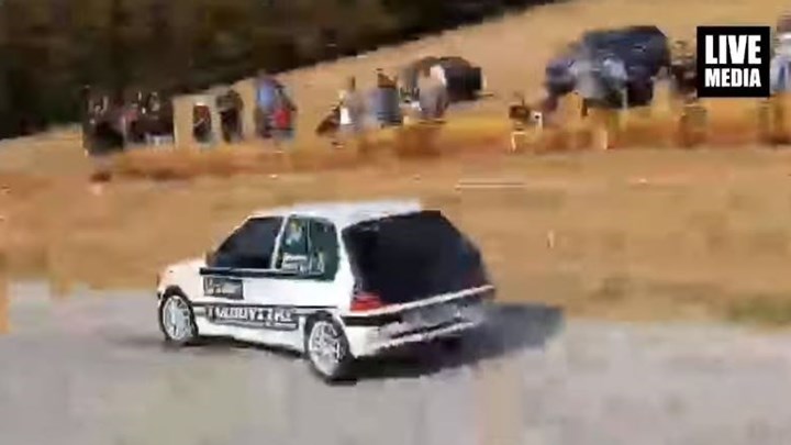 Ανετράπη αγωνιστικό αυτοκίνητο στο Ράλλυ της ΔΕΘ – BINTEO