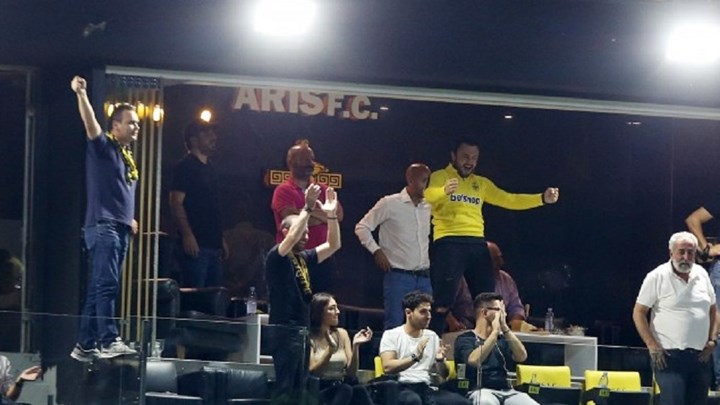 Με… Ρέμο πανηγύρισε τη νίκη του Άρη ο Καρυπίδης – ΒΙΝΤΕΟ