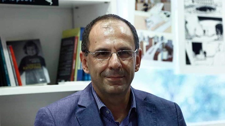 Γεραπετρίτης: Δεν αυξάνεται η στρατιωτική θητεία