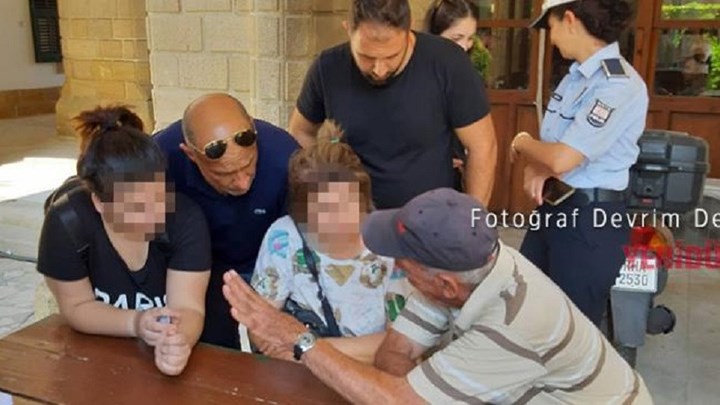 Ελεύθερες οι δύο Ελληνοκύπριες που συνελήφθησαν στα Κατεχόμενα – Φωτογράφιζαν το σπίτι τους