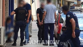 Κατάκοιτη γιαγιά χτύπησε ληστή με τη μαγκούρα της – Ο δράστης έφυγε με άδεια χέρια