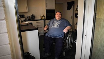 “Αιχμάλωτος” στο σπίτι του υπέρβαρος άνδρας με κινητικά προβλήματα – ΦΩΤΟ
