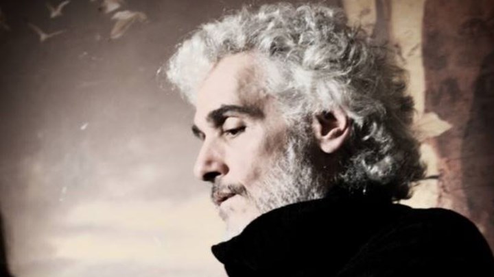 O Αϊβαλής γίνεται…Σκοινοβάτης