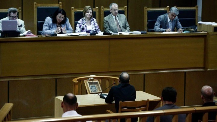 Δίκη Χρυσής Αυγής: Προκλητικός ο πυρηνάρχης Πειραιά