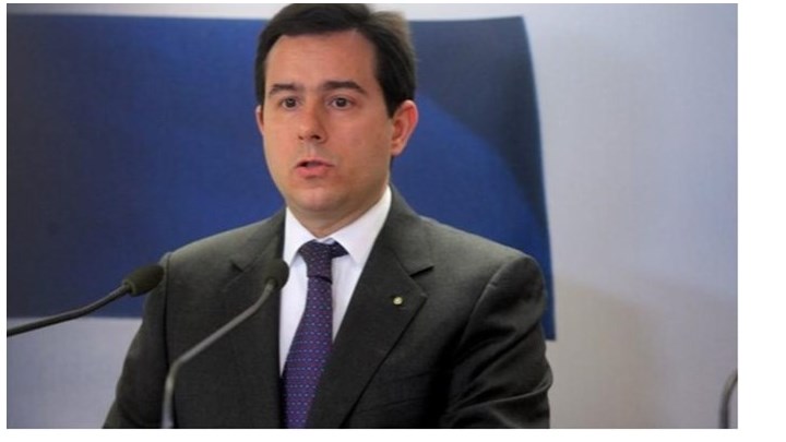 Μηταράκης: Δεν μειώνονται οι μισθοί με το αναπτυξιακό νομοσχέδιο