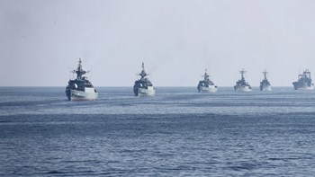 Παρέλαση στον Κόλπο με 200 φρεγάτες και ταχύπλοα σχεδιάζει το Ιράν