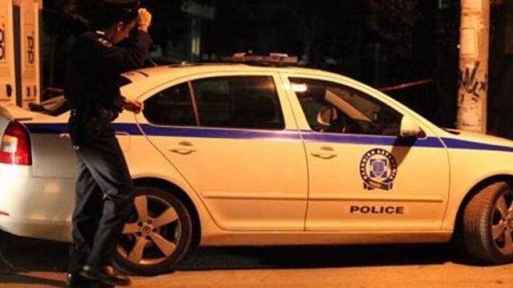 Ληστεία έξω από κατάστημα στην Πάτρα