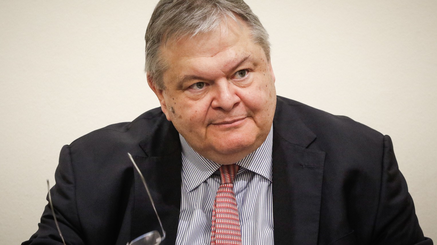 Βενιζέλος για Novartis: Να συγκροτηθεί εξεταστική επιτροπή πριν από την ποινική διαδικασία του άρθρου 86