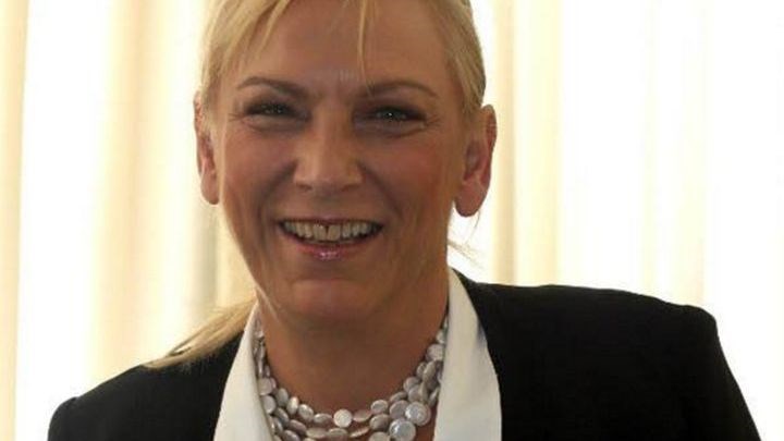 Το πείραγμα της Πιπιλή στον Παπανδρέου στο δείπνο της Μπακογιάννη: Αν δεν φας, θα έχουμε ντράβαλα