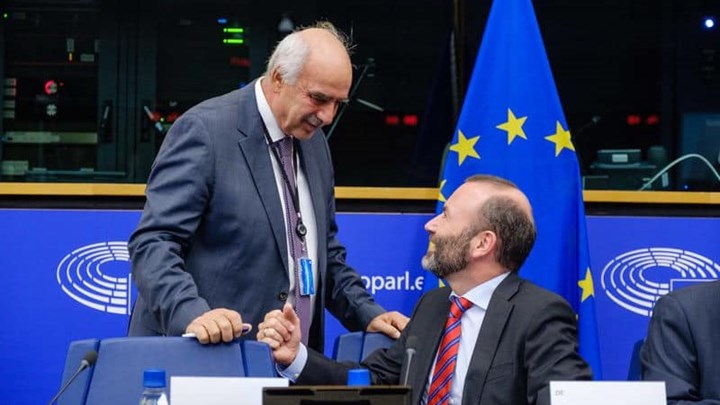 Στον Βαγγέλη Μεϊμαράκη το χαρτοφυλάκιο για τις σχέσεις του ΕΛΚ με τα εθνικά κοινοβούλια – Τι έγραψε στο Facebook