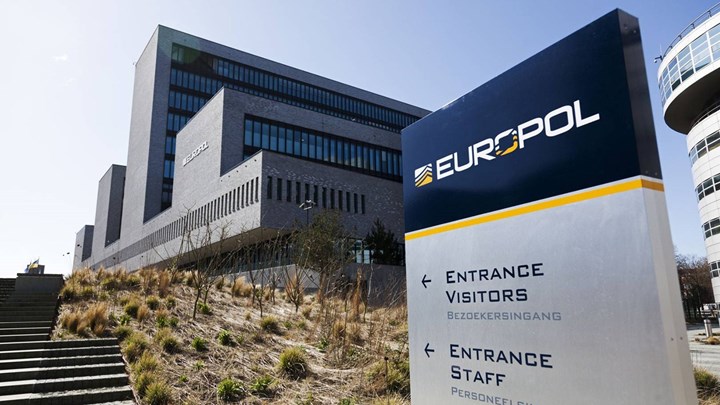 Καίριο χτύπημα της Europol στο σύγχρονο δουλεμπόριο: Έξαρθωσε κύκλωμα με θύματα Βούλγαρους εργάτες