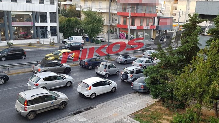 Κυκλοφοριακό κομφούζιο στην Αθήνα – Δείτε ποιοι δρόμοι είναι μποτιλιαρισμένοι
