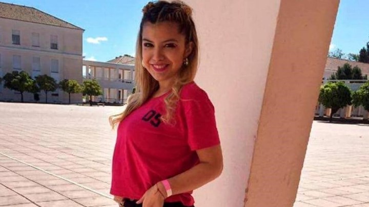 Φρίκη: Έκοψε τα γεννητικά όργανα του εραστή της με κλαδευτήρι – ΒΙΝΤΕΟ