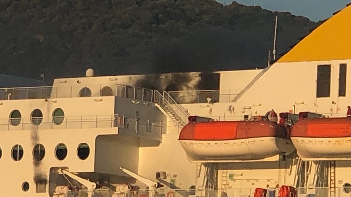 Τι λέει ο εκπρόσωπος Τύπου του Λιμενικού για τη φωτιά σε πλοίο στην Ηγουμενίτσα – ΒΙΝΤΕΟ