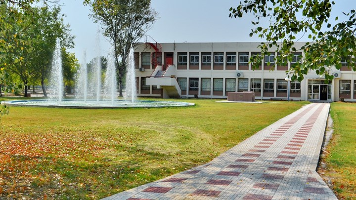 Καθηγητής αποκαλούσε “τούβλα” τους φοιτητές για να τους στείλει σε φροντιστήριο φίλου του