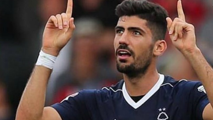 Μπενφίκα και Σπόρτινγκ «καλοβλέπουν» Μπουχαλάκη