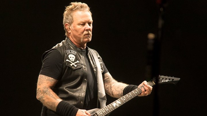 Σε κλινική αποτοξίνωσης ο Τζέιμς Χέτφιλντ των Metallica – Ακυρώνεται η περιοδεία τους – ΦΩΤΟ – ΒΙΝΤΕΟ