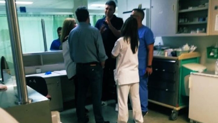 Νέα έφοδος Κικίλια σε νοσοκομείο – Επισκέφτηκε το “Αττικόν” που εφημερεύει – ΦΩΤΟ – ΤΩΡΑ