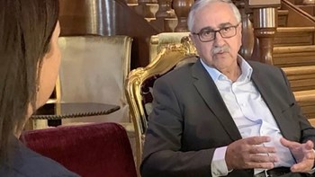 Ακιντζί για Αναστασιάδη: Να είναι σαφής ως προς το τι λέει και τι εννοεί