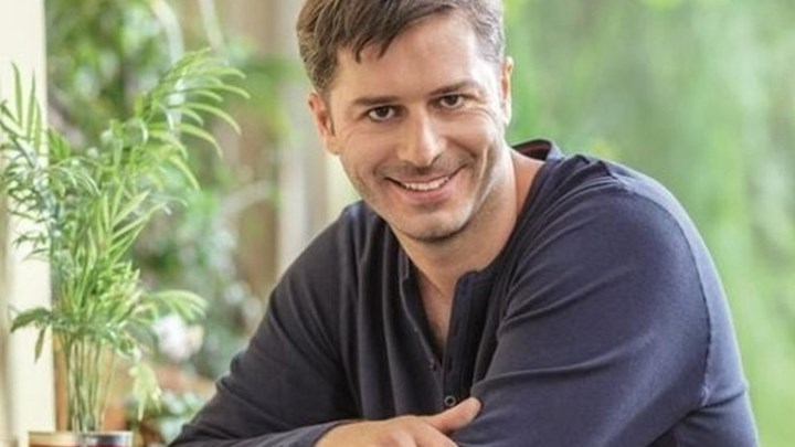 Μπουρδούμης στον Realfm για Βαρουφάκη: Κανείς δεν διέψευσε όσα γράφονται στο βιβλίο, οπότε αυτό κάτι δείχνει