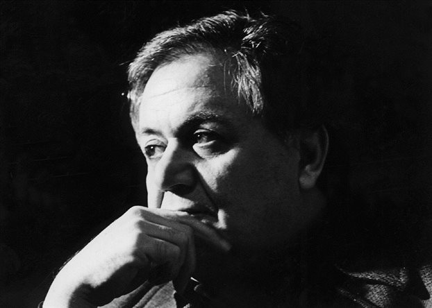 Αφιέρωμα του Αρχείου της ΕΡΤ για τα 94 χρόνια του Μάνου Χατζιδάκι