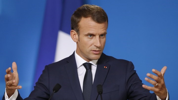 Ο Μακρόν στον Τζόνσον: Ξεκαθάρισε τη θέση σου