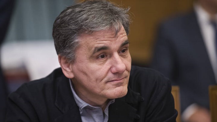 “Πυρά” Τσακαλώτου κατά Τόμσεν: Δεν “συμφωνήσαμε” σε υψηλά πλεονάσματα οικειοθελώς