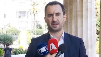 Χαρίτσης για προσφυγικό: Υπουργοί της κυβέρνησης λειτουργούν ως κακέκτυπα του Όρμπαν και του Σαλβίνι – ΒΙΝΤΕΟ