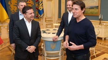 Γιατί συνάντησε ο Τομ Κρουζ τον πρόεδρο της Ουκρανίας – ΒΙΝΤΕΟ