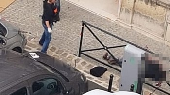 Σοκάρει η εικόνα του νεκρού δράστη του μακελειού στο Παρίσι – Είχε ασπαστεί το Ισλάμ – ΦΩΤΟ