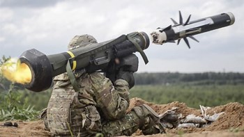 Οι ΗΠΑ θα πουλήσουν πυραύλους στην Ουκρανία