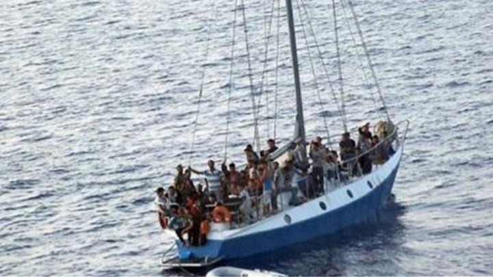 Ιστιοφόρο σκάφος με 60 πρόσφυγες και μετανάστες εντοπίστηκε ανοιχτά της Μεσσηνίας