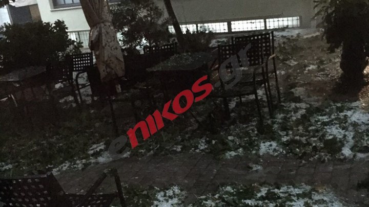 Χαλάζι στην Άμφισσα – ΦΩΤΟ – ΒΙΝΤΕΟ αναγνώστη