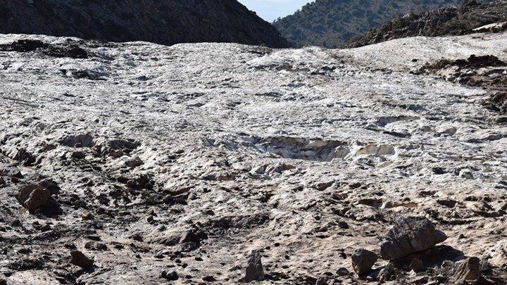 Έπεσε το πρώτο χιόνι στην υψηλότερη κορυφή της Ελλάδας – ΦΩΤΟ