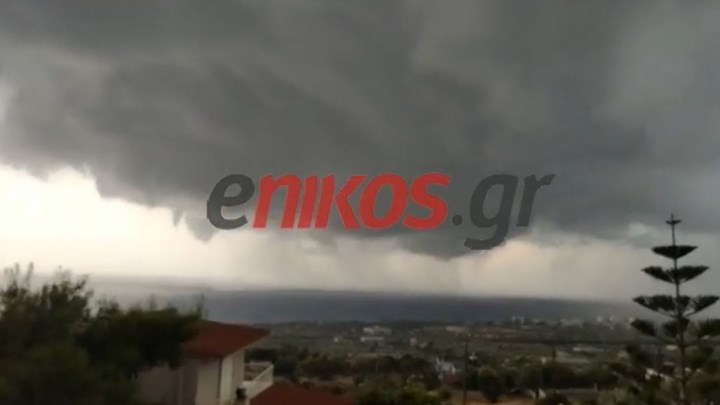 “Άνοιξαν” οι ουρανοί στην Κινέτα – ΒΙΝΤΕΟ αναγνώστη