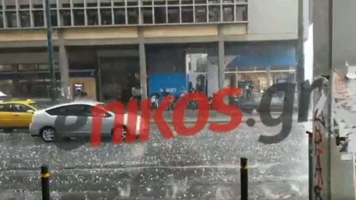 Έπεσε χαλάζι και στους Αμπελόκηπους – ΒΙΝΤΕΟ αναγνώστη