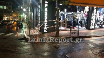 Από τύχη γλίτωσε 20χρονος στη Λαμία – Έπεσε μαρκίζα κτιρίου