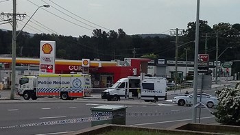 Επίθεση με μαχαίρι σε αστυνομικούς σε πρατήριο καυσίμων στην Αυστραλία – ΦΩΤΟ