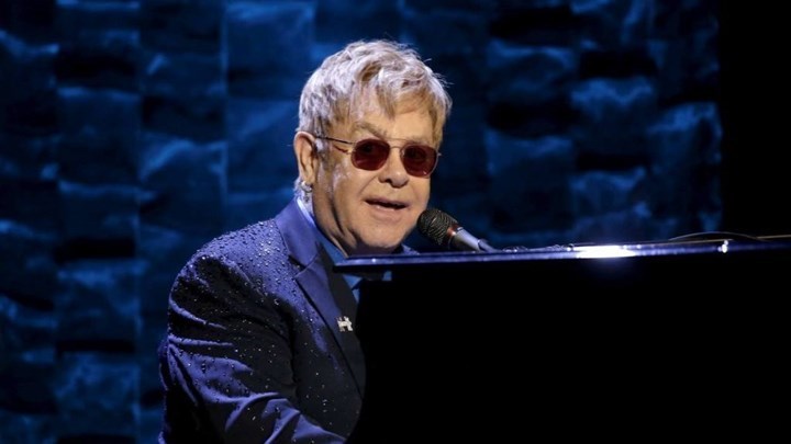 Ο Έλτον Τζον κινδύνευσε να πεθάνει έπειτα από χειρουργείο για καρκίνο του προστάτη – Τι αποκάλυψε ο τραγουδιστής