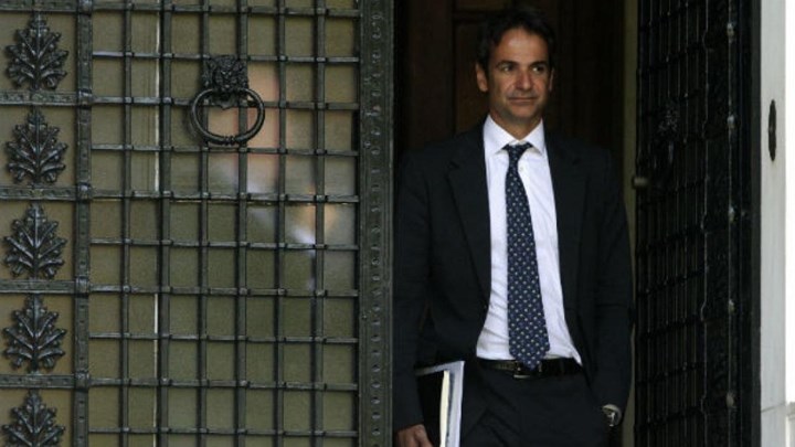 Άρχισαν τα τηλεφωνήματα του Πρωθυπουργού στους πολιτικούς αρχηγούς – Έκλεισαν τα πρώτα ραντεβού