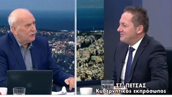 Πέτσας: Ο Τσίπρας ταυτίστηκε με τον Παπαγγελόπουλο – Τι είπε για την Τουρκία και το επίδομα πετρελαίου – ΒΙΝΤΕΟ