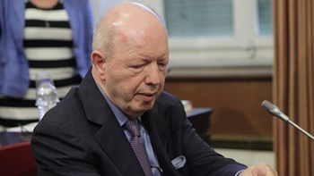 Αθώοι ο Ψυχάρης και 10 τραπεζικά στελέχη για τα δάνεια του ΔΟΛ