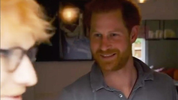 Επική συνάντηση του πρίγκιπα Χάρι με τον… σωσία του – ΒΙΝΤΕΟ