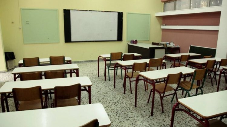Συνελήφθη 18χρονος για κλοπή σε σχολείο της Σύρου