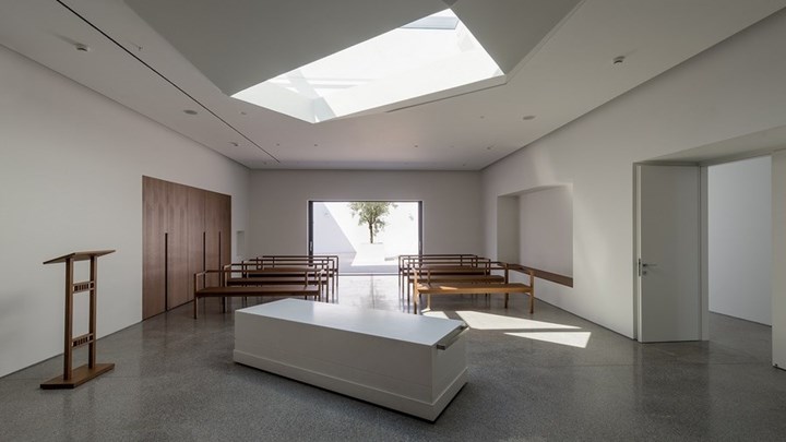 Σε λειτουργία το πρώτο αποτεφρωτήριο στην Ελλάδα – Δείτε εικόνες από τις εγκαταστάσεις που κατασκευάστηκαν στη Ριτσώνα