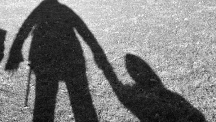 Συναγερμός στη Θεσσαλονίκη: 35χρονος έδειρε τη σύζυγό του και άρπαξε τον γιο τους – ΒΙΝΤΕΟ