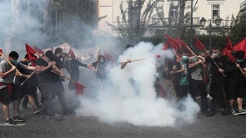 Επεισόδια και χημικά στην πορεία των φοιτητών