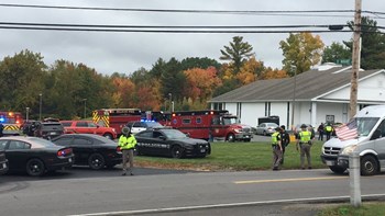 Πυροβολισμοί σε εκκλησία του Νew Hampshire: Πληροφορίες για 4 τραυματίες – ΦΩΤΟ – ΒΙΝΤΕΟ