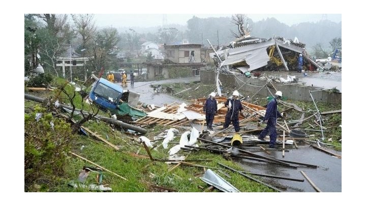 Τουλάχιστον εννέα αγνοούμενοι εξαιτίας του ναυαγίου πλοίου στον Κόλπο του Τόκιο εν μέσω του πλήγματος του τυφώνα Χαγκίμπις